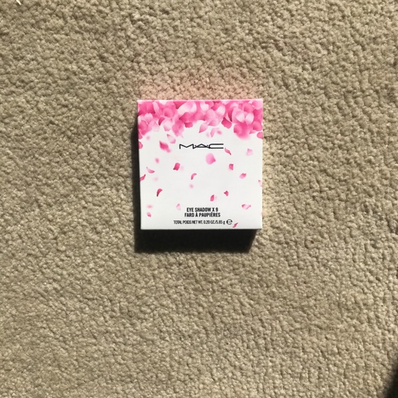 Mac eyeshadow palette - Picture 2 of 6